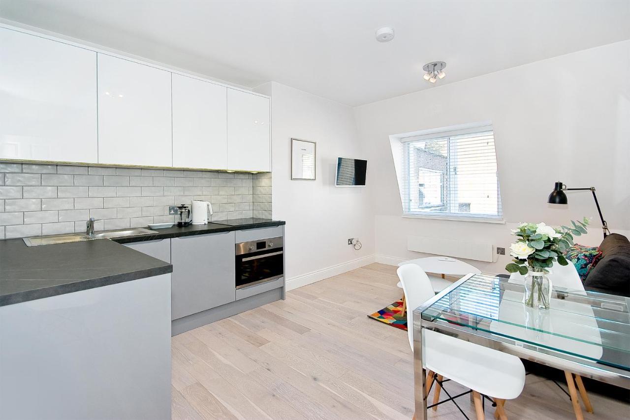 F6 Greek Street By City Living Londen Kamer foto